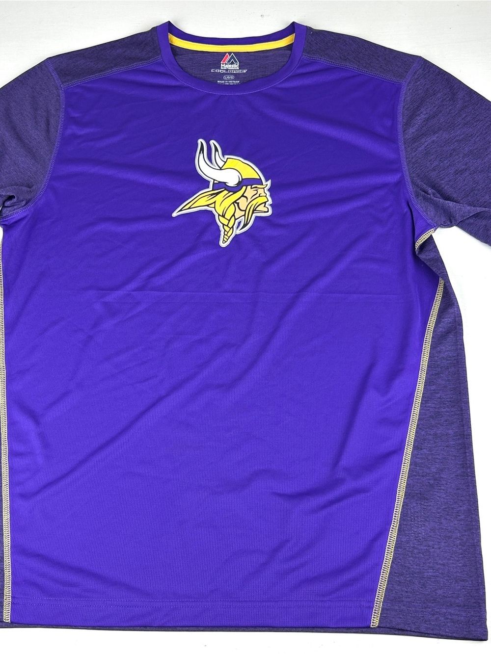 Majestic Cool Base Minnesota Vikings T-Shirt Men's L NFL New With Tags